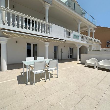 Villa Perla Тисно Екстериор снимка