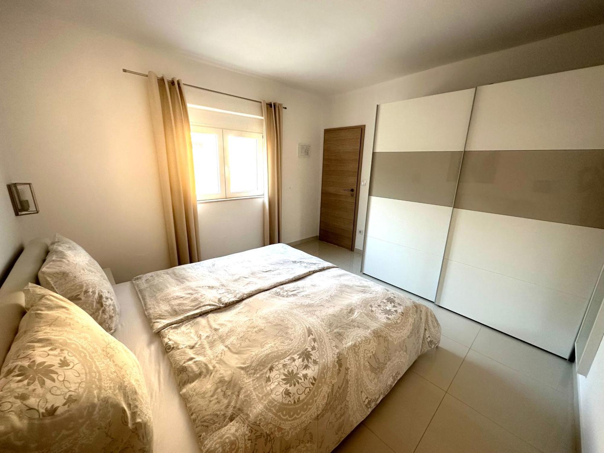 Villa Perla Тисно Екстериор снимка