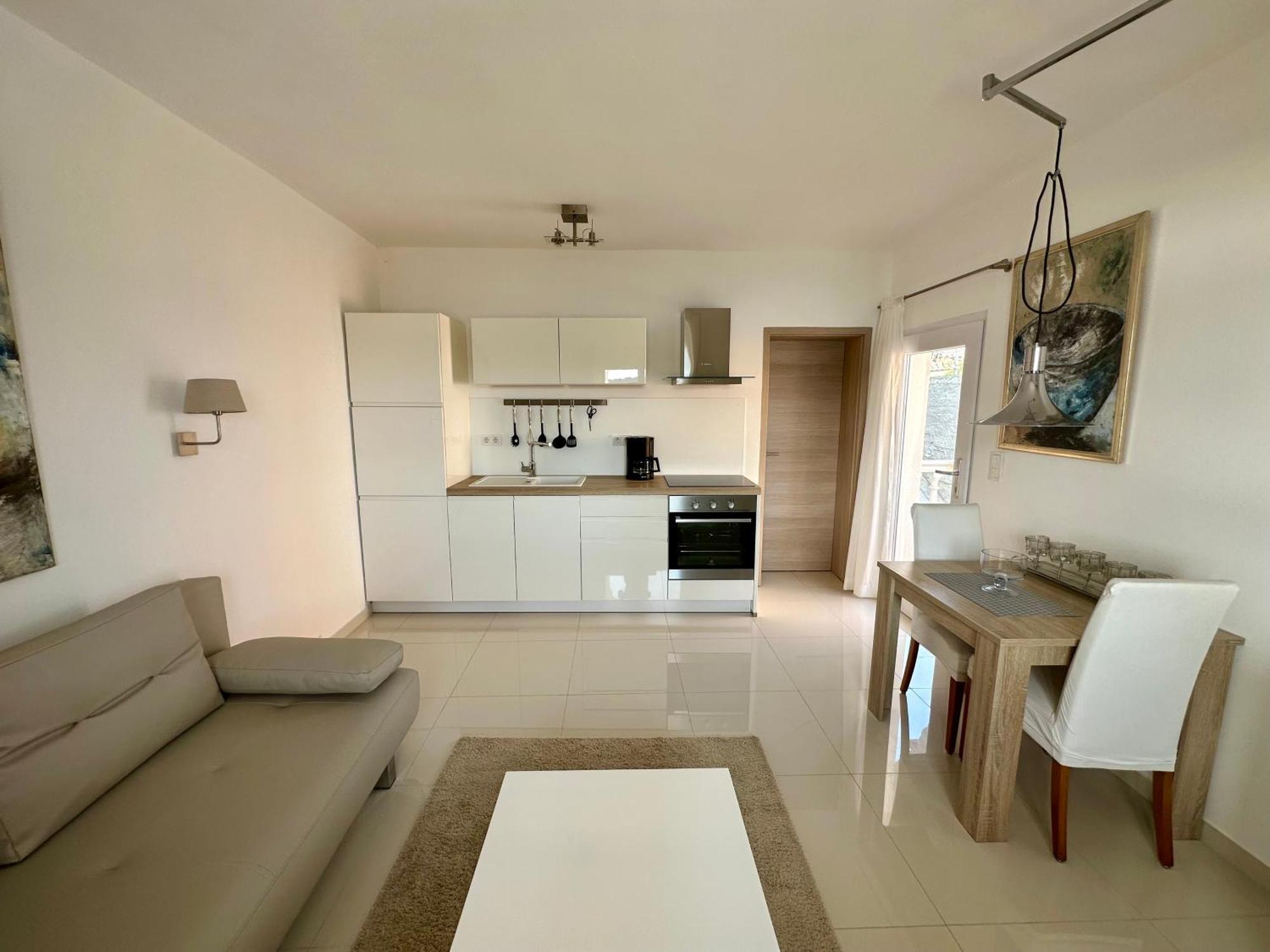 Villa Perla Тисно Екстериор снимка
